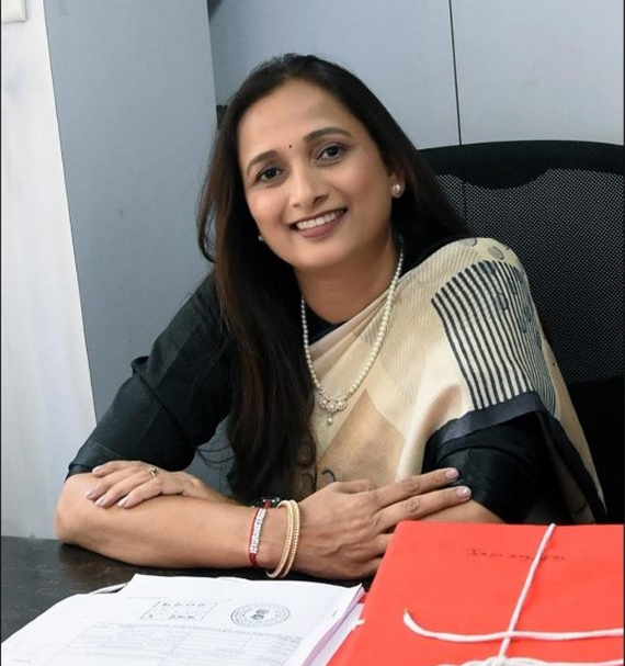 Adv Jaymala Ostwal, Senior Associate Advocate High Court